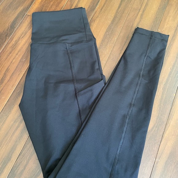 American Eagle Everything Pocket Leggings - Picture 2 of 2